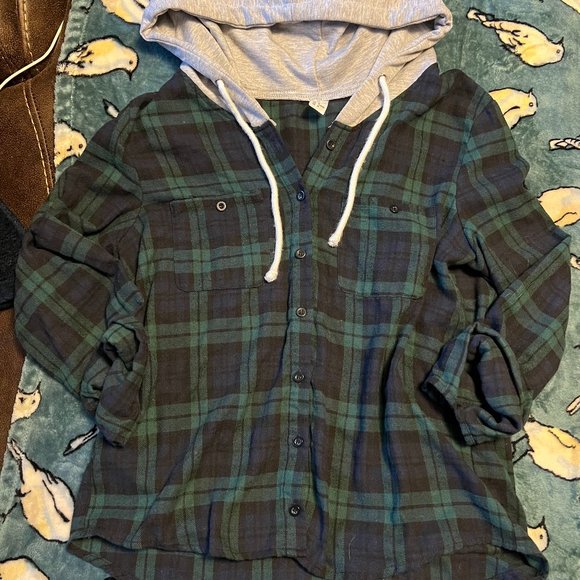 H&M Tops - H&M? Hooded and Cropped Long Sleeved Green/Blue Plaid Shirt